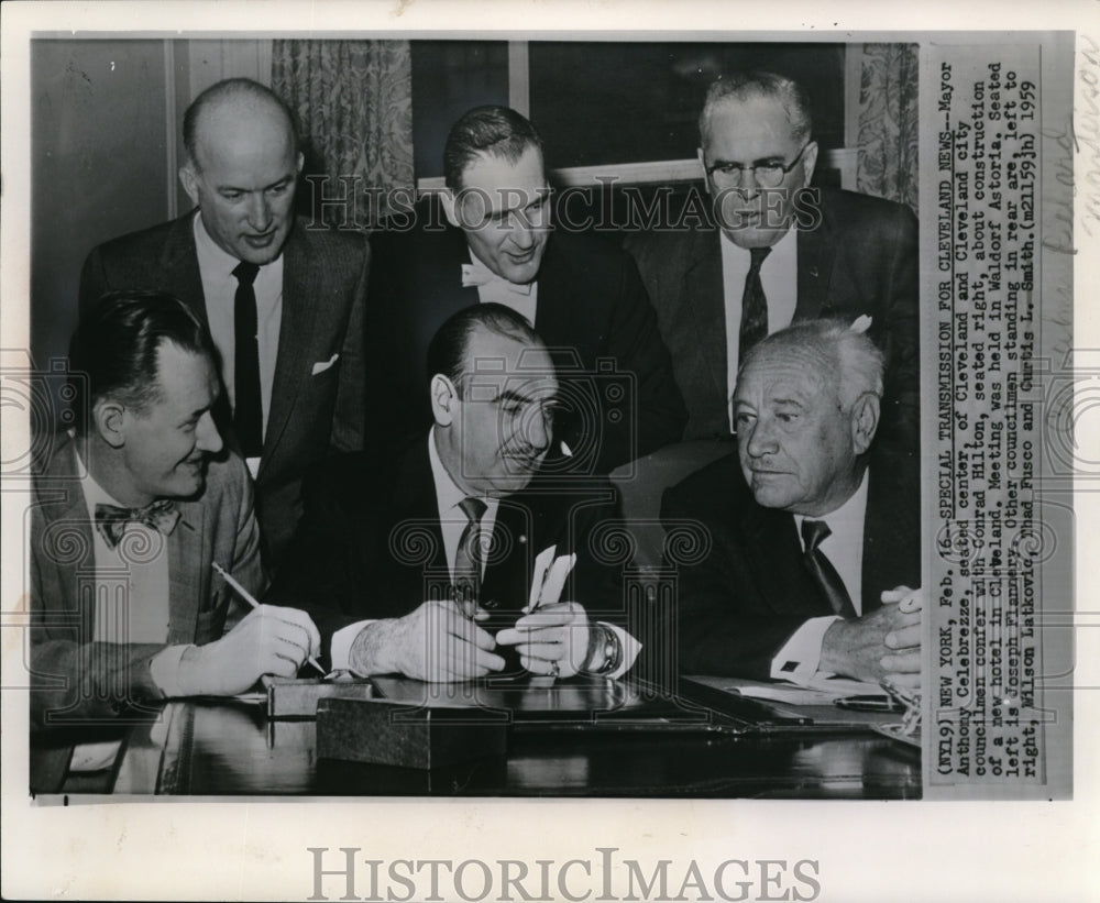 1959 Wire Photo Mayor Anthony Celebrezze, Cleve councilmen confer Conrad Hilton - Historic Images