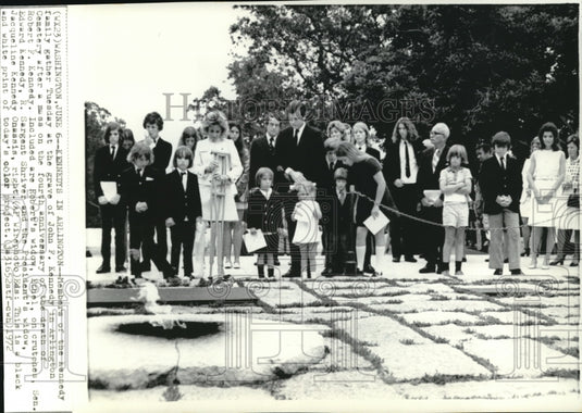 1972 Press Photo 4th Anniversary of death of Robert F. Kennedy - Historic Images