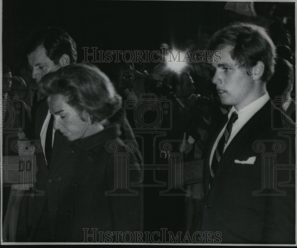 1968 Wire Photo Mrs. Robert F. Kennedy and her eldest son, Joseph  - Historic Images