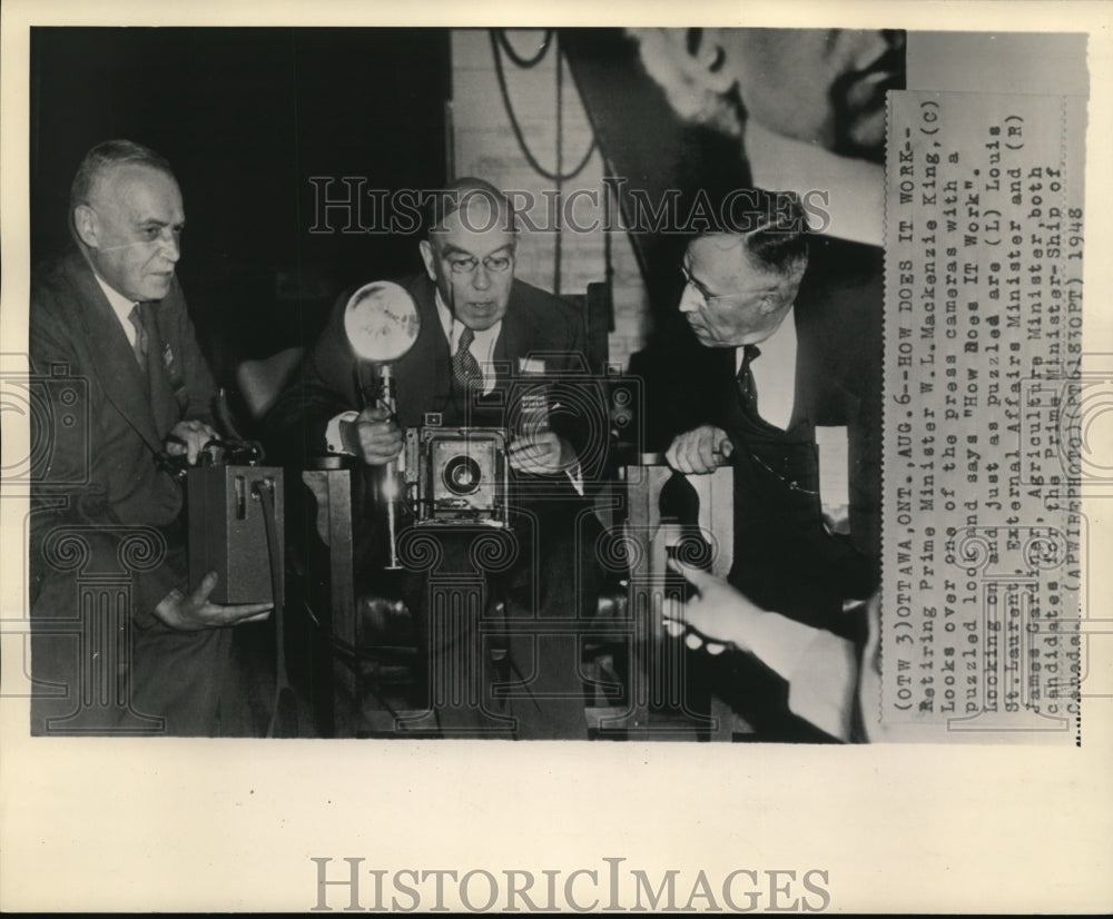 1948 Wire Photo Prime Minister W.L.MacKenzie King, Louis St. Laurent &amp; Gardinar - Historic Images