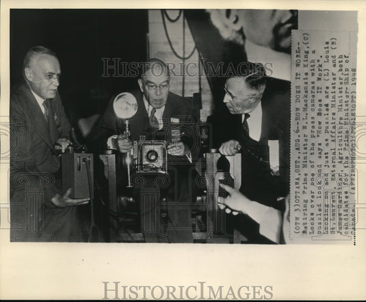 1948 Wire Photo Prime Minister W.L.MacKenzie King, Louis St. Laurent & Gardinar - Historic Images