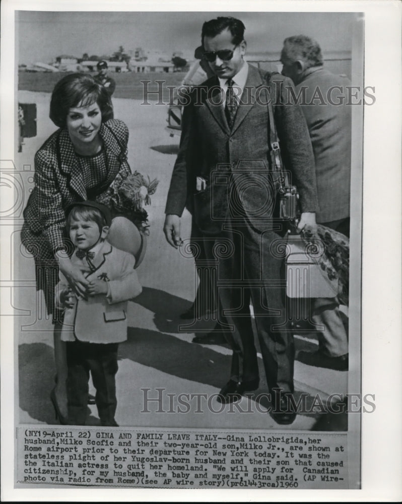 1960 Wire Photo Gina Lollobrigida, her husband, Milko Scofic and their two - Historic Images