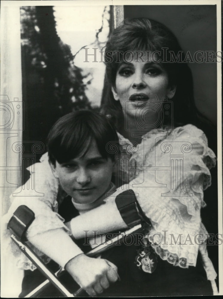 1969 Wire Photo Actress Gina Lollobrigida and son Milko Skofic Jr in Rome - Historic Images