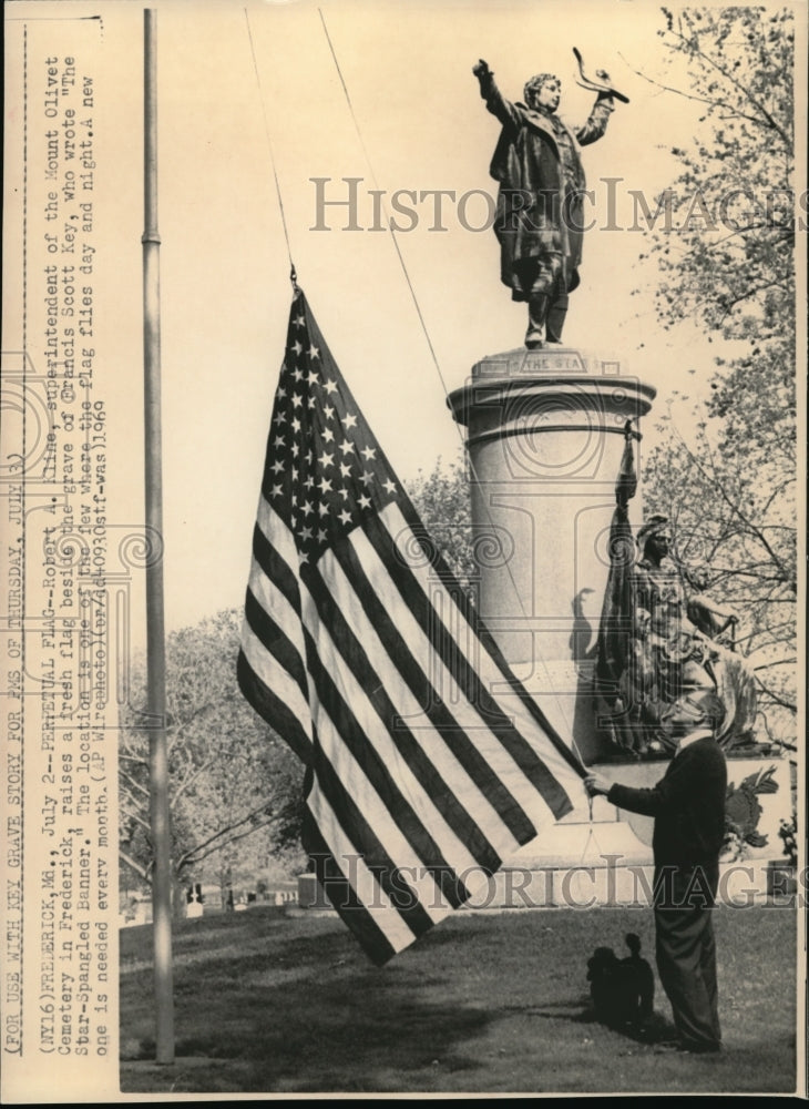 1969 Press Photo Robert A. Kline, superintendent of the Mount Olivet Cemetery-Historic Images