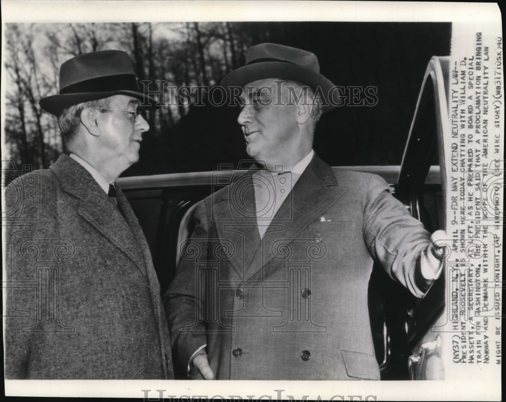 1940 Wire Photo President Roosevelt, chatting with William D. Hassett-Historic Images