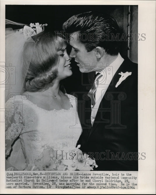1964 Press Photo Lance Reventlow and Cheryl Holdridge during their wedding-Historic Images