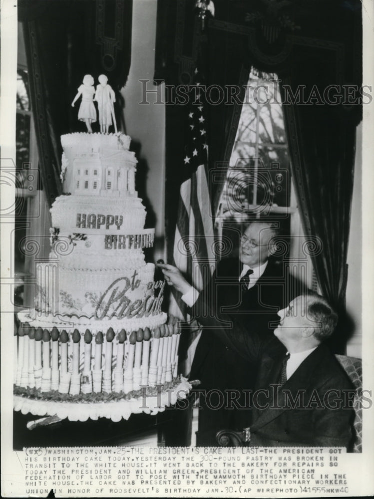 1940 Press Photo The president got his birthday cake today. - Historic Images