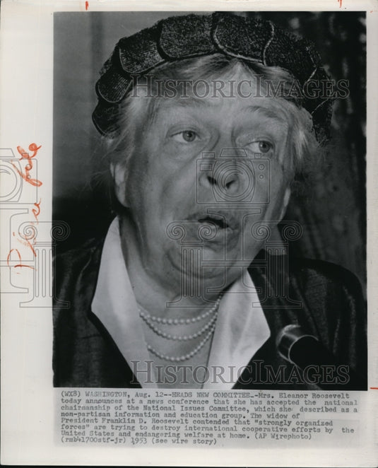 1953 Wire Photo Mrs. Eleanor Roosevelt today announces at a new conference that - Historic Images