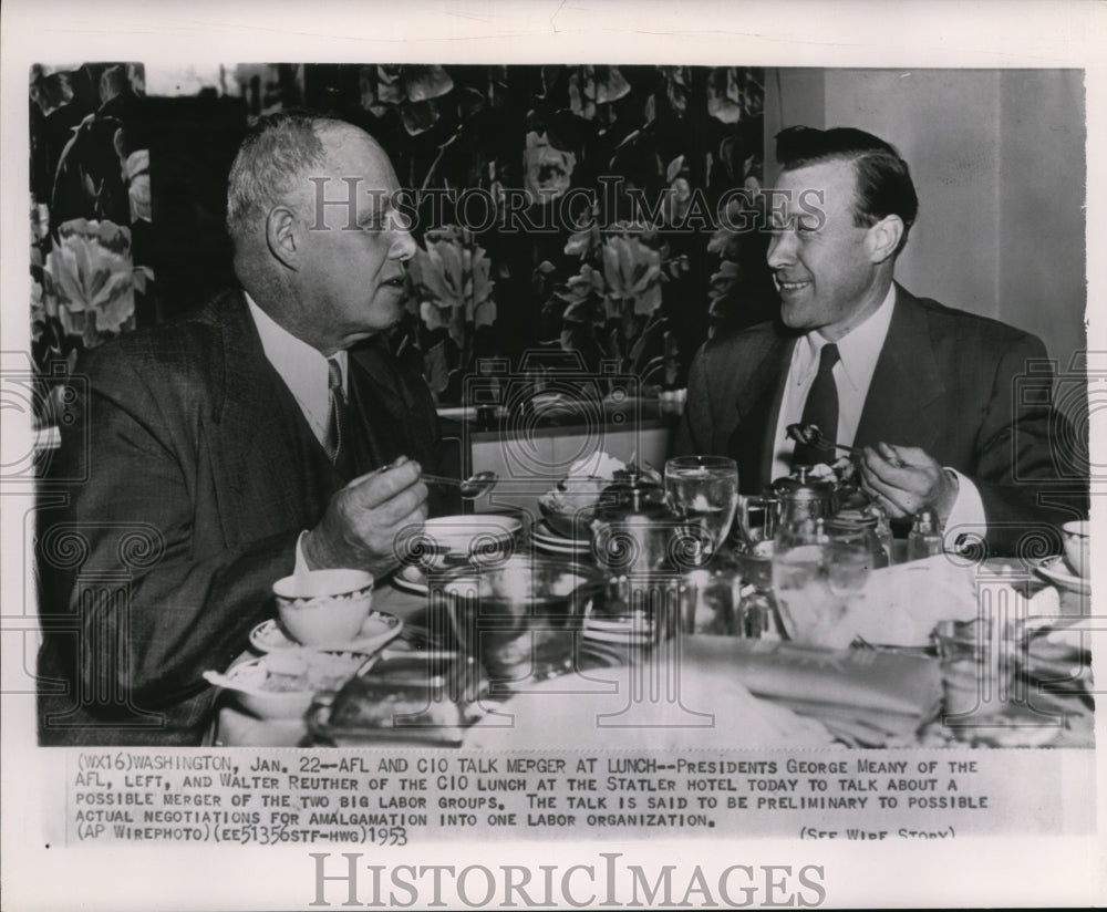 1953 Press Photo Pres.George Meany of AFL and Walter Reuther of CIO at Statler. - Historic Images