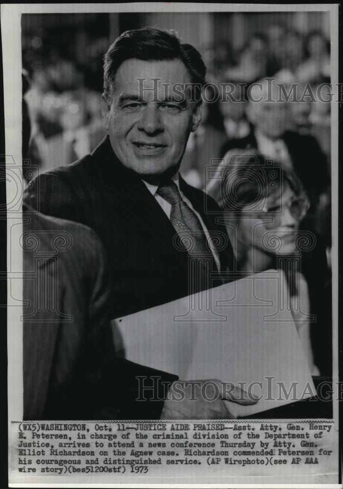 1973 Wire Photo Atty. Gen.Henry E. Petersen Arrives to Attend News Conference - Historic Images