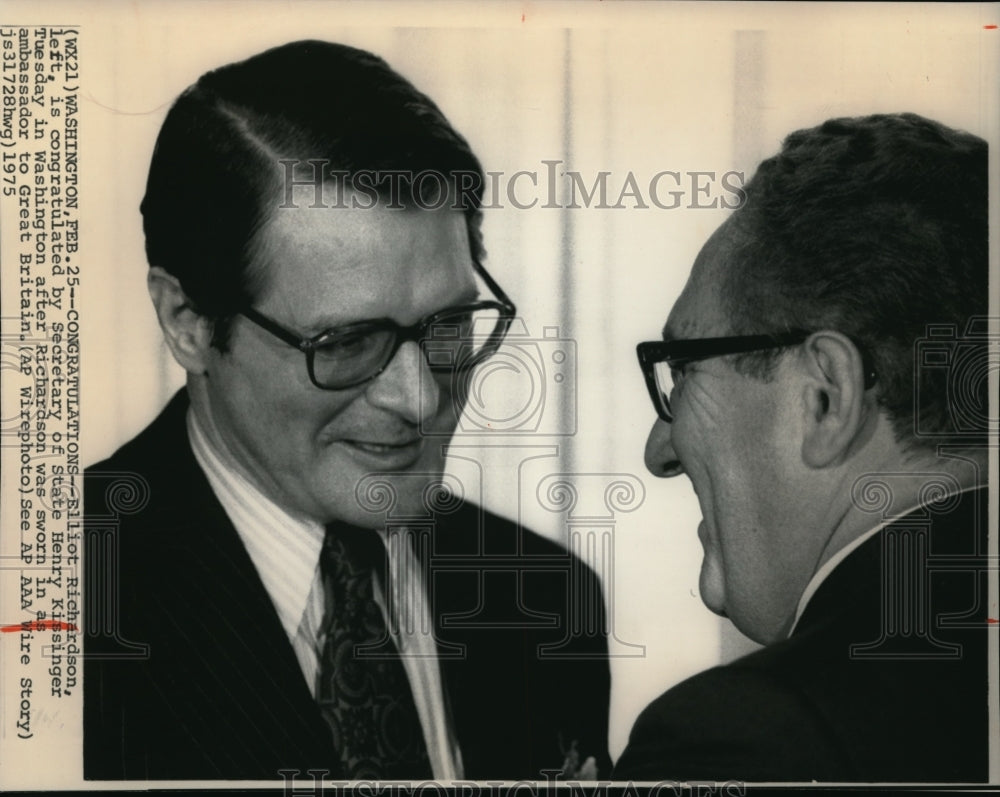 1975 Press Photo Elliot Richardson  and State Secretary Henry Kisinger - Historic Images