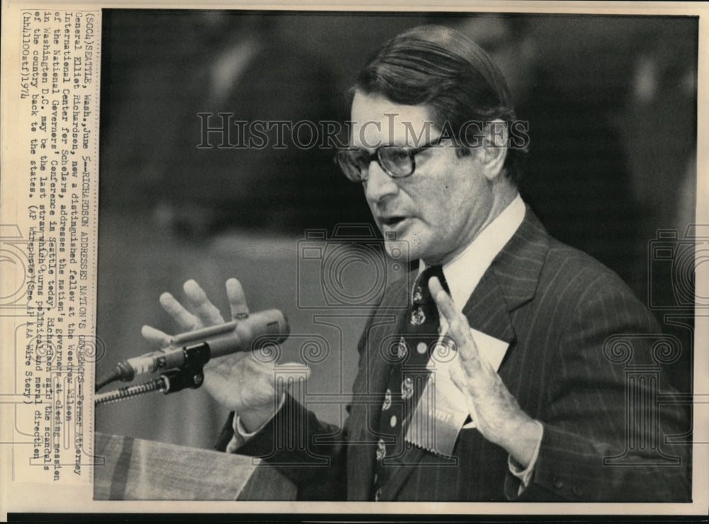 1974 Press Photo Former Attorney General Elliot Richardson - Historic Images