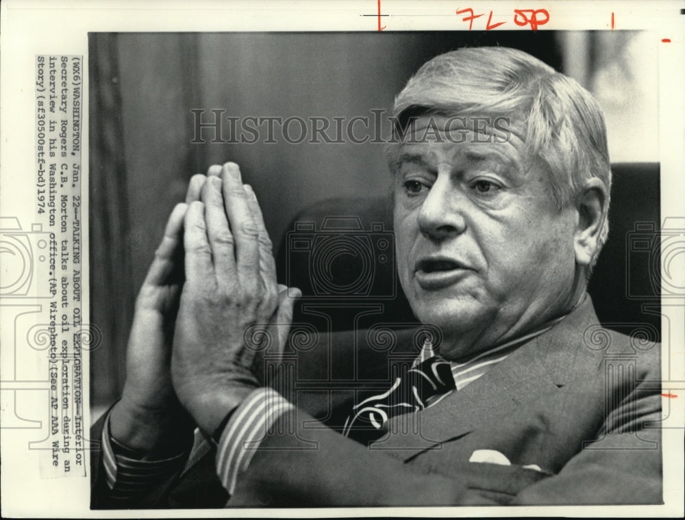 1974 Press Photo Interior Secretary Rogers CB Morton talks about oil exploration - Historic Images