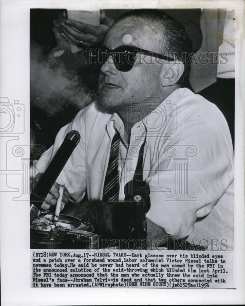 1956 Wire Photo Riesel talks at newsmen that he don&#39;t know the man threw acid-Historic Images