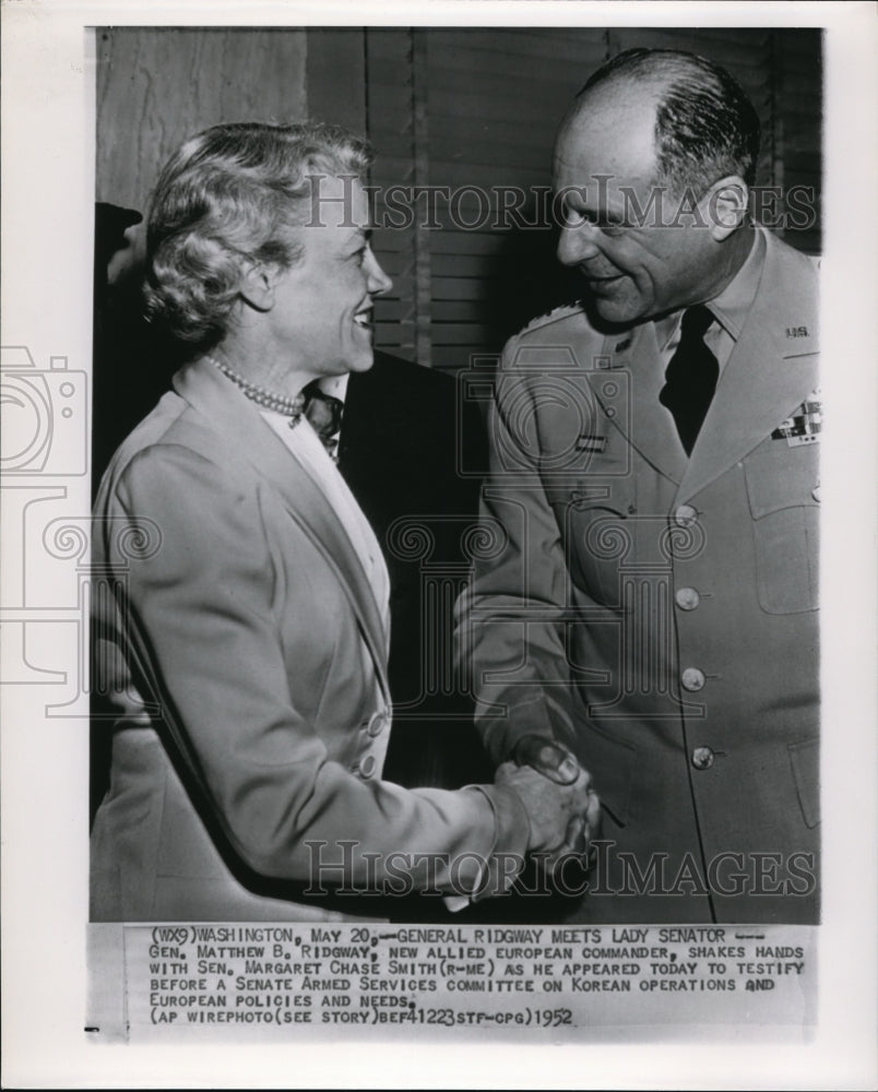 1952 Press Photo Gen, Ridgway meets Sen. Smith to testify in Washington-Historic Images