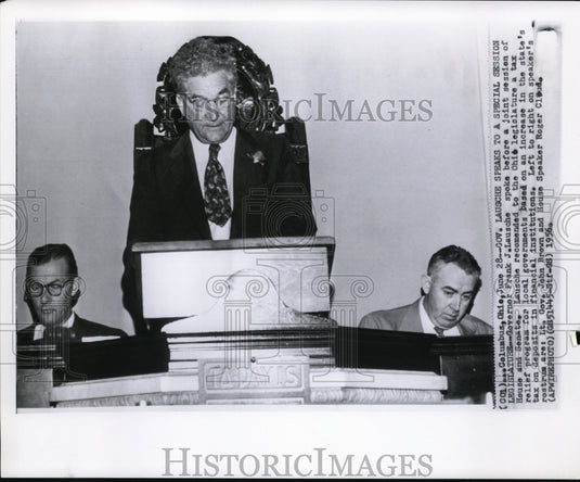 1956 Press Photo Governor Lausche  at the special session of the Senate & House - Historic Images