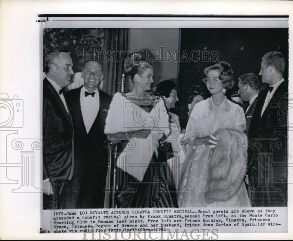 1962 Royal guests are shown as they attended a benefit recital - Historic Images