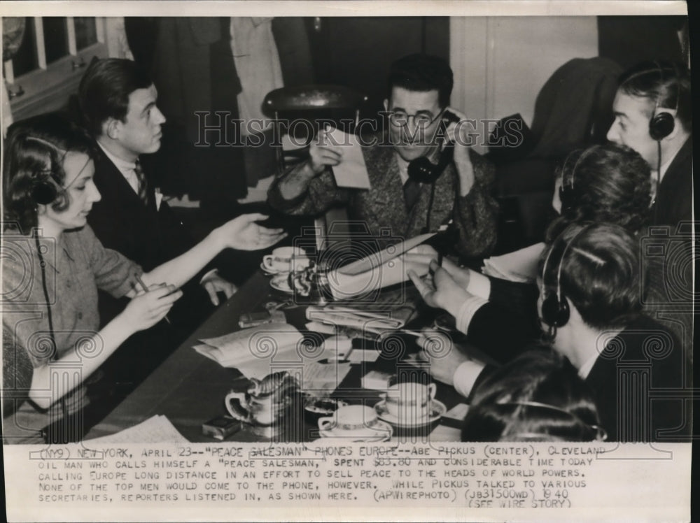 1940 Press Photo Abe Picus in an effort to sell peace to heads of World Powers - Historic Images