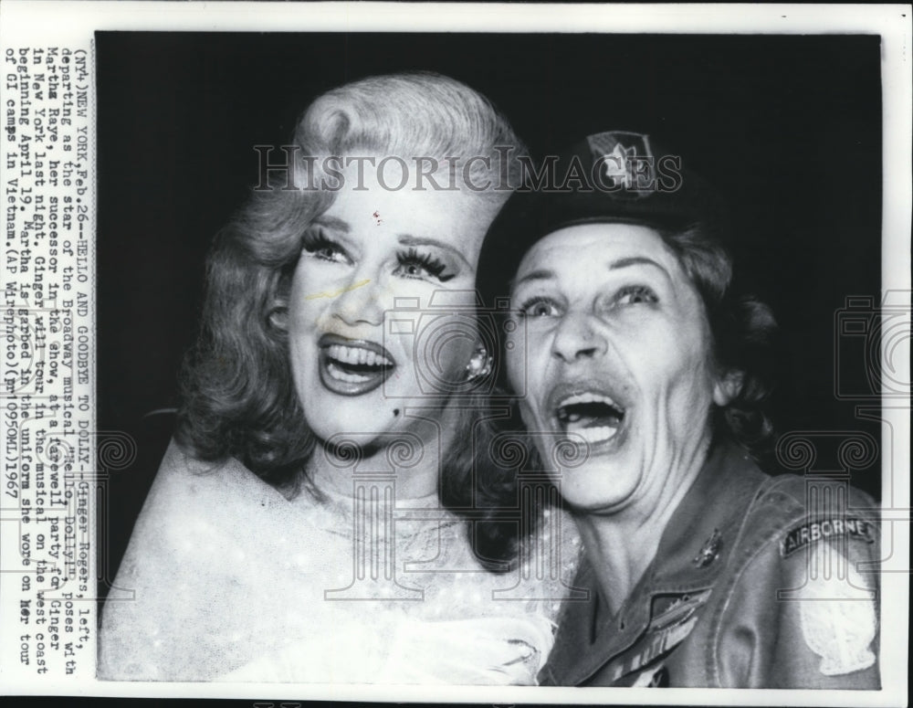 1967 Press Photo Ginger Rogers, departing as the star of the Broadway musical - Historic Images