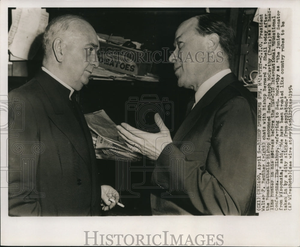 1954 Press Photo Pres.Walter P.Reuther Chats with Bishop Bernard J.Sheil - Historic Images