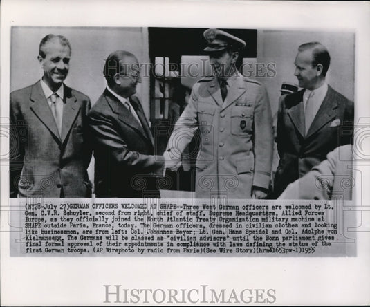 1955 Press Photo West German officers welcomed by Gen CVR Schuyler - Historic Images