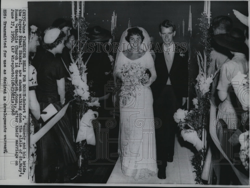 1968 Press Photo Kennedy and Skakel wedding at St. Mary's Roman Catholic Church - Historic Images