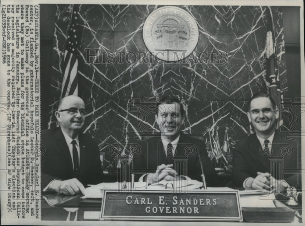 1966 Press Photo Three officials in governor&#39;s office in Atlanta for budget plan - Historic Images