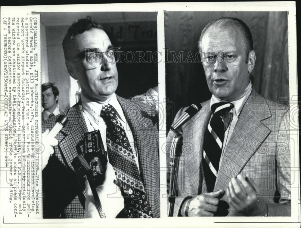 1974 Press Photo Vice Pres. Ford and his  aide, Bill Roberts - Historic Images