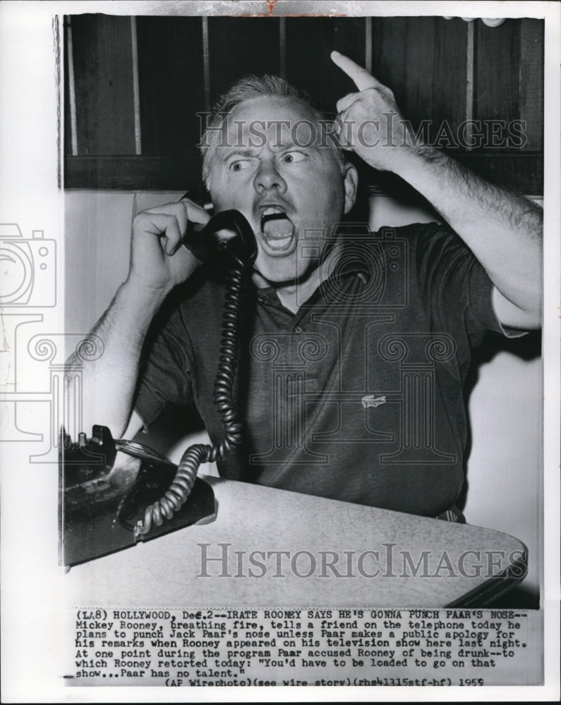 1959 Press Photo Mickey Rooney after being accused by Paar on his show - Historic Images