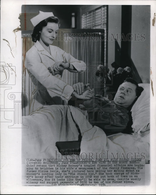 1954 Press Photo Actor Mickey Rooney with Elaine Davis - Historic Images