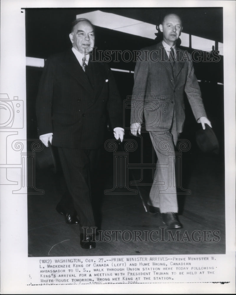 1946 Press Photo Prime Minister Mackenzie King of Canada with Hume Wrong - Historic Images