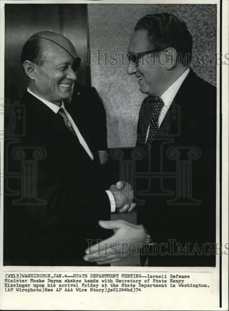 1974 Press Photo Dayan&amp;Kissinger meets at State Department meeting in Washington - Historic Images