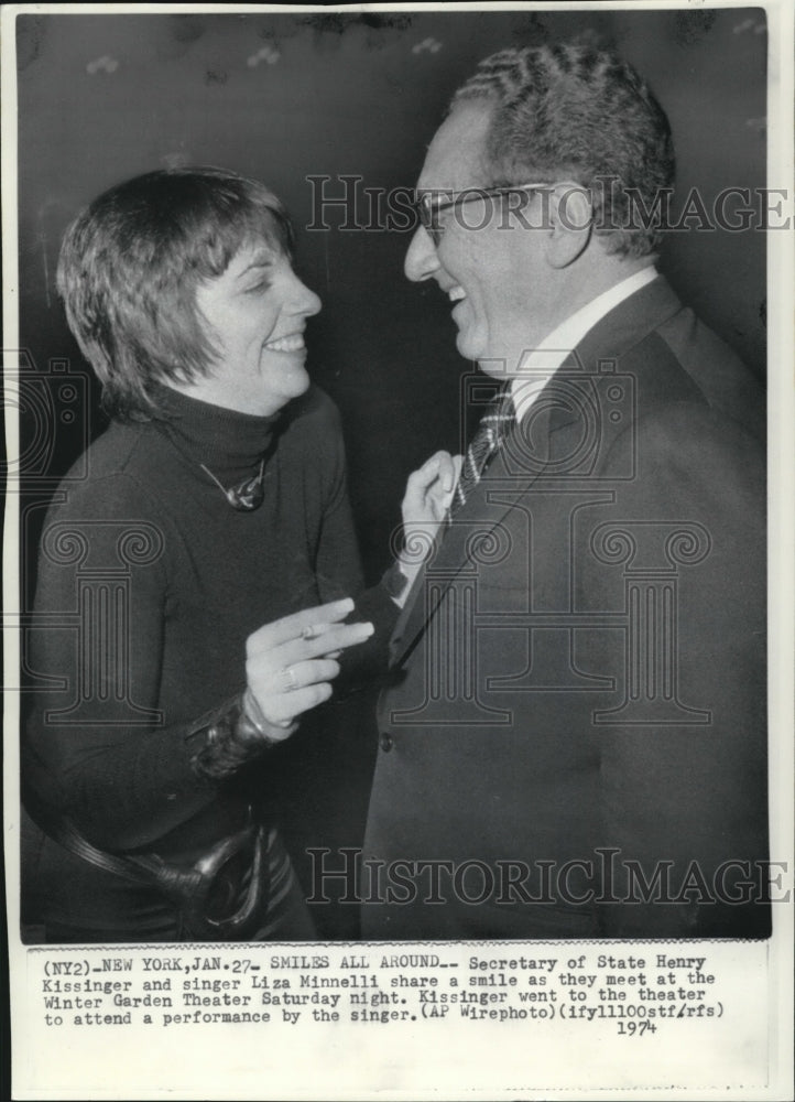 1974 Press Photo Sec. of State Henry Kinssinger and singer Liza Minelli - Historic Images