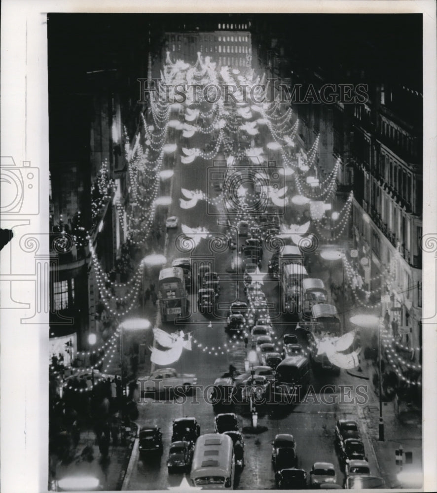 1960 Press Photo The Christmas street lights in Regent London - Historic Images