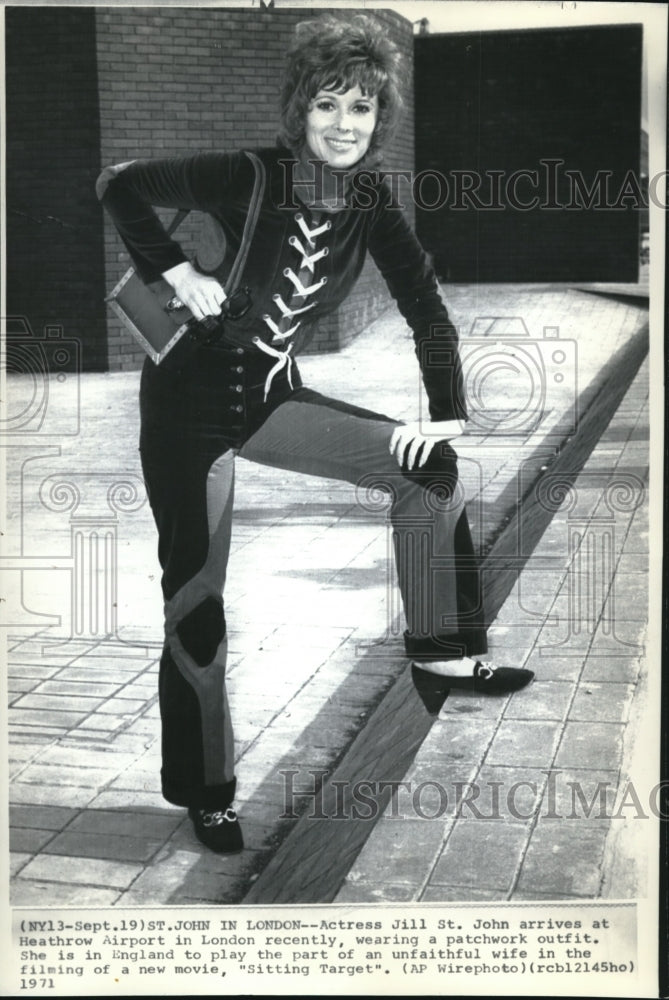 1971 Press Photo Actress Jill St. John - Historic Images