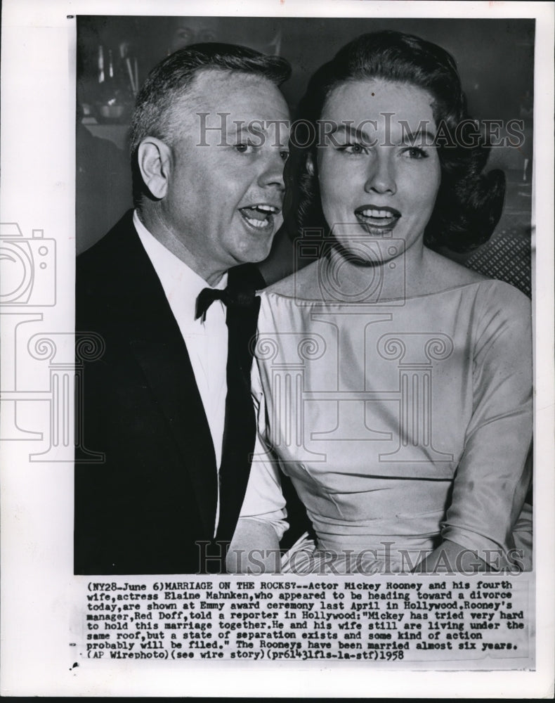 1958 Press Photo  Actor Mickey Rooney wtih his fourth wife, Elaine Mahnkin - Historic Images