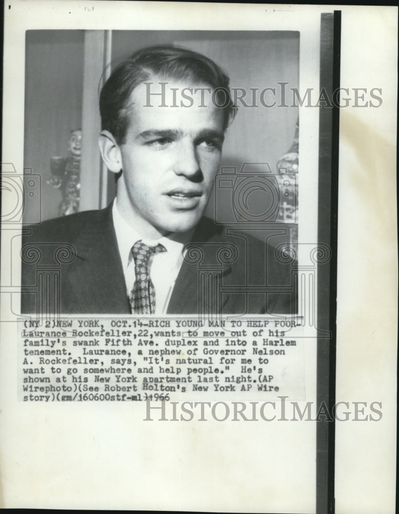 1966 Press Photo Laurence Rockefeller with his New York aapartment - Historic Images