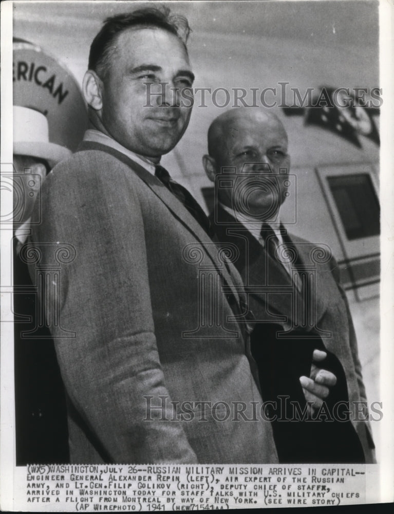 1941 Press Photo Gen.A. Repin and Lt.Gen.Filip Golikov Arrived in Washington - Historic Images