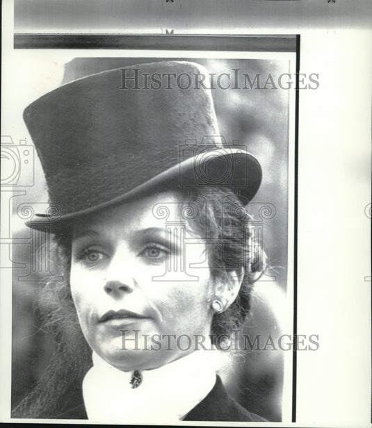 1974 Press Photo Lee Remick  Plays Jennie Churchill During Location Shooting - Historic Images
