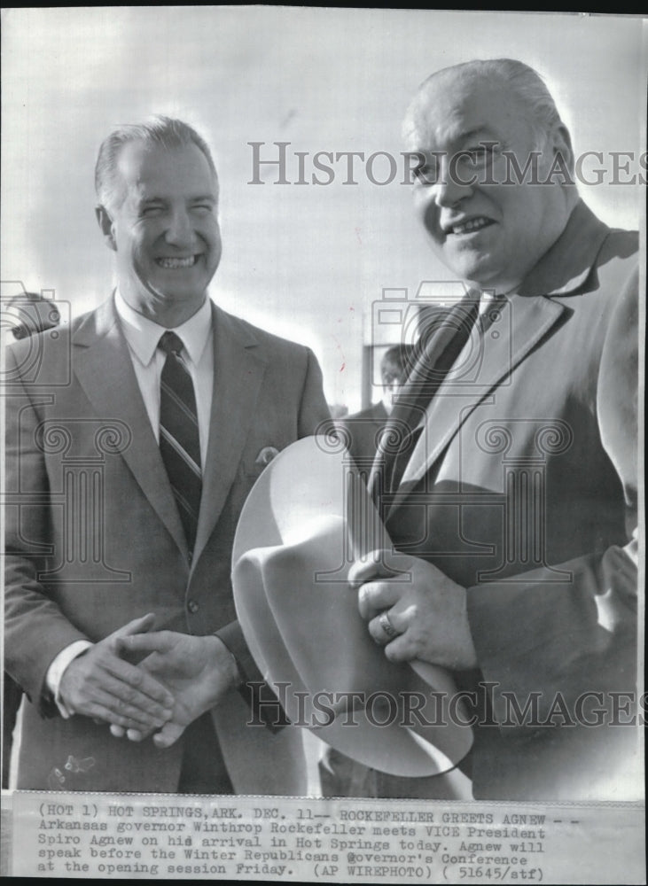 1969 Wire Photo Winthop Rockefeller Meets VP Spiro Agnew on His Arrival - Historic Images