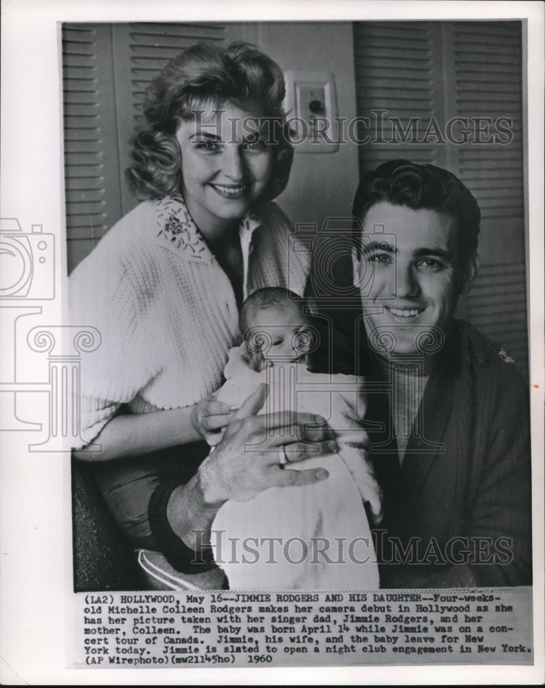 1960 Press Photo Four-weeks-old Michelle Colleen Rodgers makes her camera debut - Historic Images