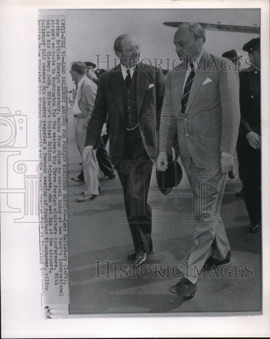 1953 Press Photo Lord Salisbury and Gladwyn Jebb arrive at New York - Historic Images