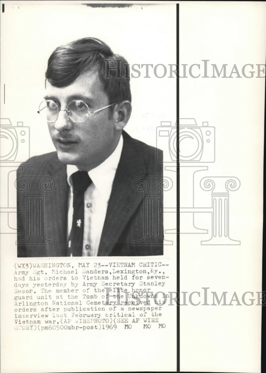 1969 Press Photo Army Sgt Michael Sanders had orders to Vietnam held for 7 days - Historic Images