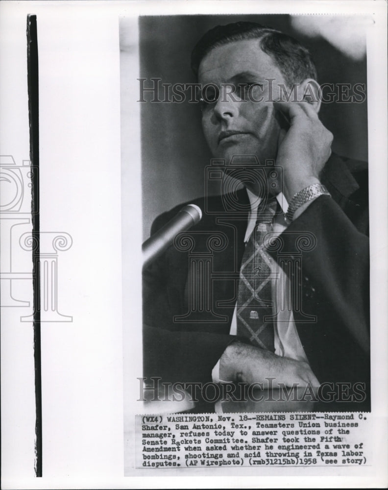 1958 Press Photo Raymond C. Shafer, Teamsters Union bisiness manager, refuses - Historic Images