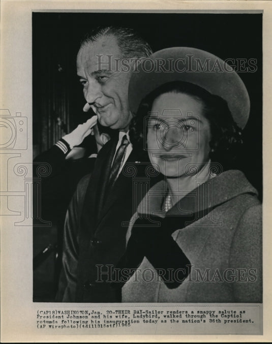 1965 Press Photo Pres Johnson & wife Ladybird at Capitol rotunda - Historic Images