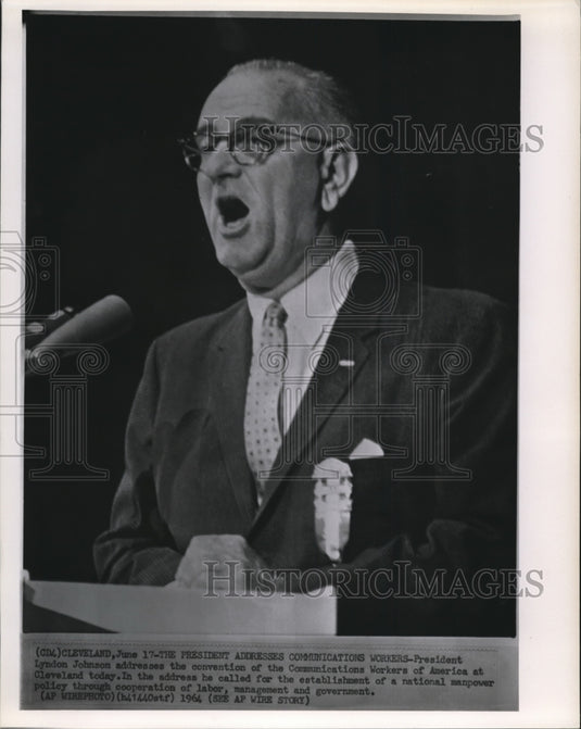 1964 Press Photo Pres. Lyndon Johnson at the Communication Workers' Convention - Historic Images