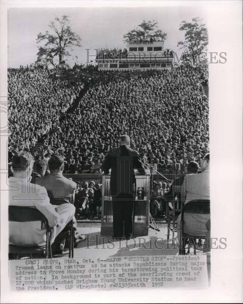 1952 President Harry Truman during his political tour - Historic Images