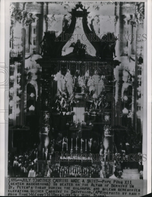 1946 Press Photo Pope Pius XII in St Peter's for Mother Cabrini's sainthood - Historic Images