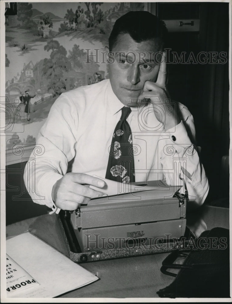 1951 Press Photo Municipal Judge Chas A. Vanick - Historic Images