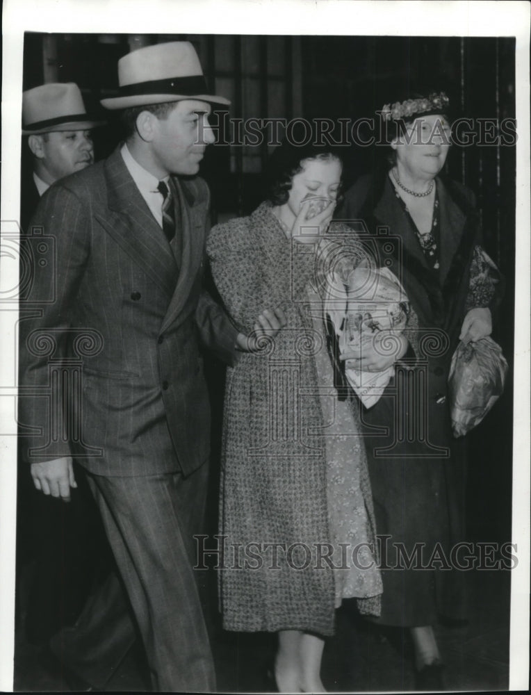 1938 Press Photo John Fox, Mrs. Barbara Bird and Mildred Campbell - Historic Images